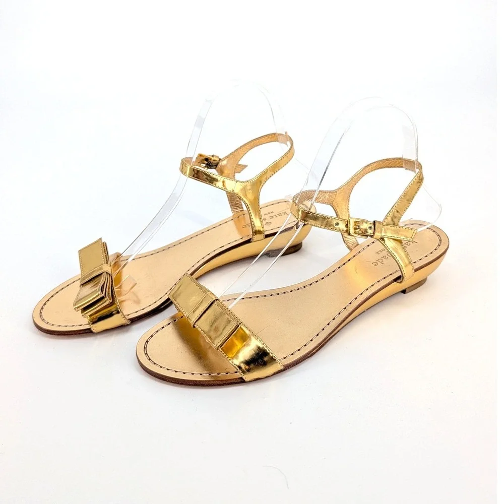 NWOT Kate‎ Spade NY Gold Metallic Leather Bow Sandals Low Kitten Wedge Size 8M